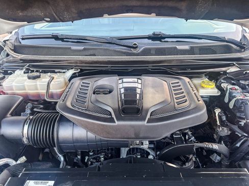 Used 2023 Jeep Wagoneer L Series II AWD/4WD image 14