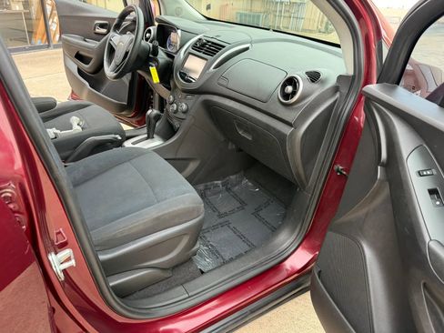 Used 2016 Chevrolet Trax LS FWD image 18