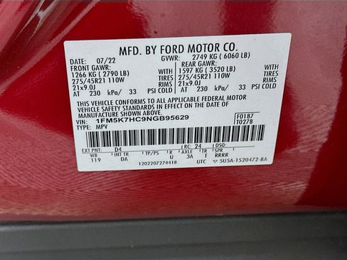 Used 2022 Ford Explorer Platinum w/ Equipment Group 601A image 12