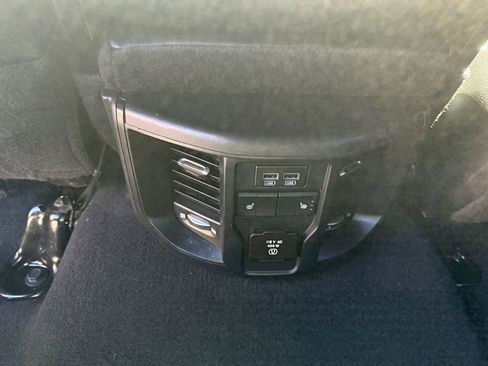 Used 2022 RAM 2500 Laramie image 11