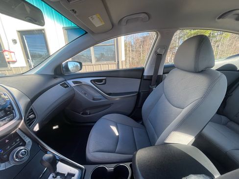 Used 2013 Hyundai Elantra GLS w/ Preferred Pkg image 15