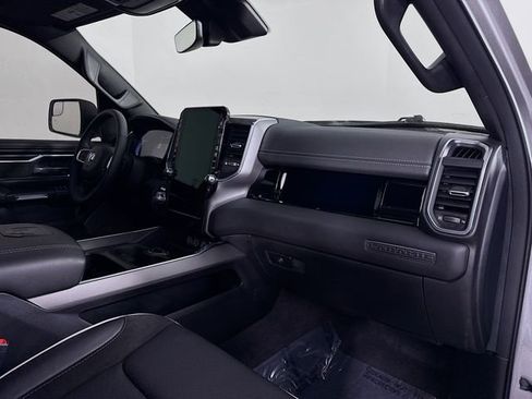 Used 2025 RAM 1500 Laramie w/ Night Edition image 30