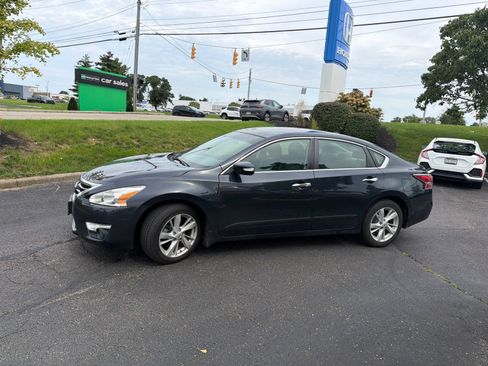 Used 2015 Nissan Altima 2.5 SL FWD image 3