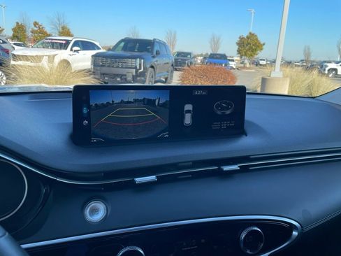 Used 2025 Genesis GV70 2.5T image 18