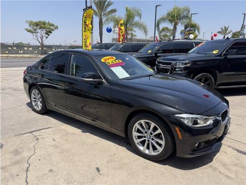 Used 2018 BMW 320i Sedan RWD image 7