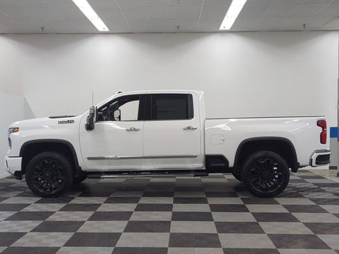 New 2026 Chevrolet Silverado 2500 High Country w/ Technology Package AWD/4WD image 4
