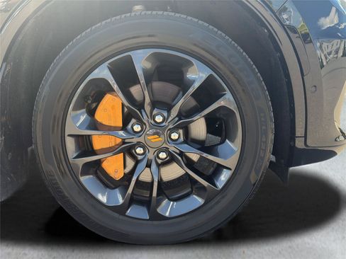 Used 2023 Dodge Durango R/T w/ Hemi Orange Plus Package AWD/4WD image 26