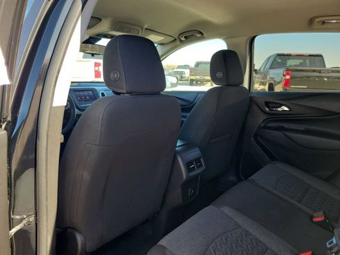 Used 2022 Chevrolet Equinox LT image 12