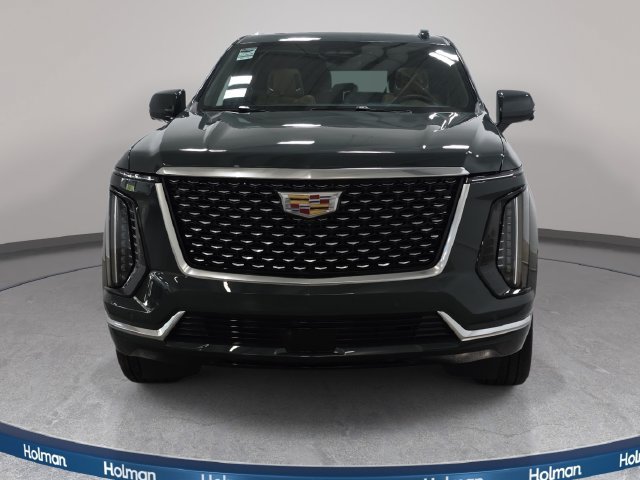 Used 2026 Cadillac Escalade Luxury w/ Touring Package AWD/4WD image 3