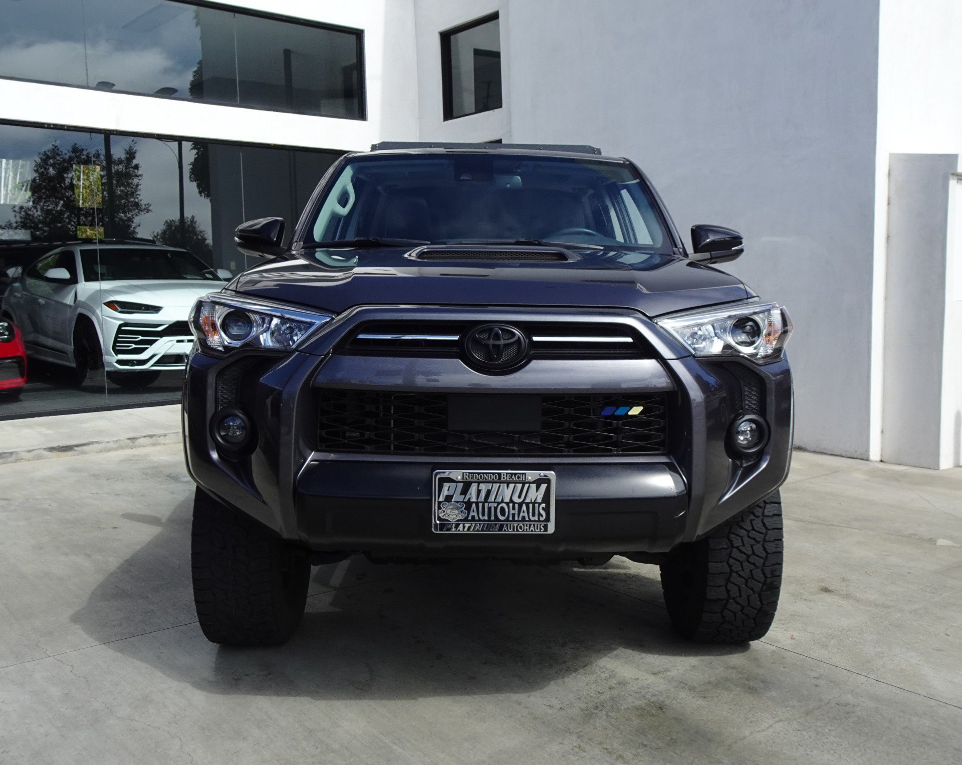 Used 2021 Toyota 4Runner Venture w/ Moonroof Package AWD/4WD image 2