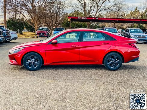 Used 2023 Hyundai Elantra SEL image 5