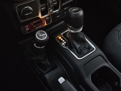 New 2026 Jeep Gladiator Mojave AWD/4WD image 19