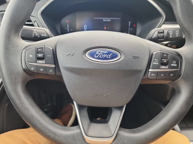 Used 2025 Ford Escape Active AWD/4WD image 14