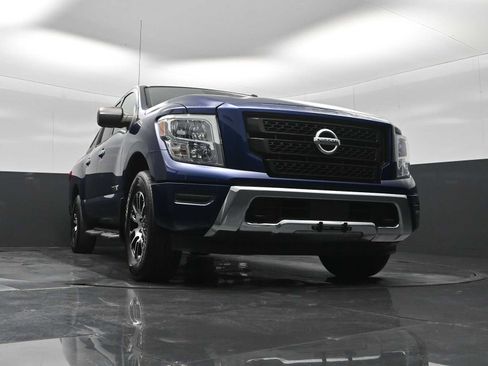 Used 2021 Nissan Titan SV w/ Accessory Utility Package AWD/4WD image 19