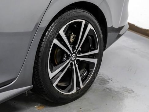 Used 2020 Nissan Sentra SR w/ Lighting Package image 57