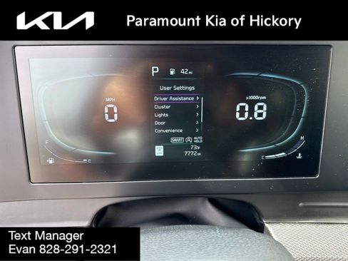 Used 2025 Kia Sportage LX FWD image 29