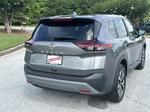Used 2023 Nissan Rogue SV AWD/4WD image 5