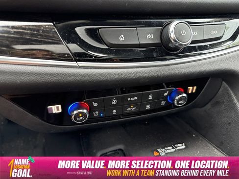 Used 2020 Buick Enclave Avenir w/ Avenir Technology Package AWD/4WD image 15