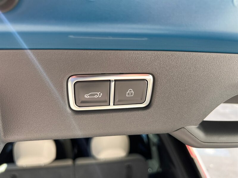 Used 2024 Kia EV9 GT-Line AWD/4WD image 28