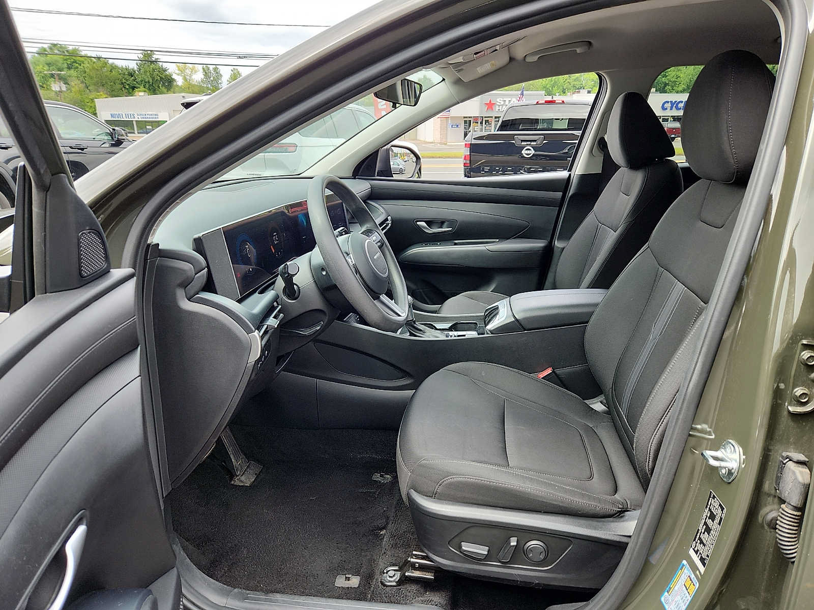 Used 2025 Hyundai Tucson SEL AWD/4WD image 14