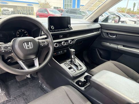 Used 2025 Honda CR-V EX image 15