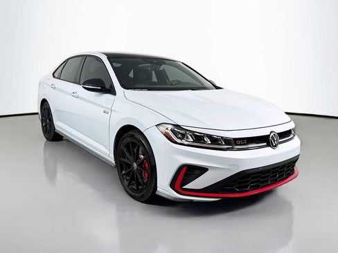 Used 2025 Volkswagen Jetta GLI Autobahn FWD image 3
