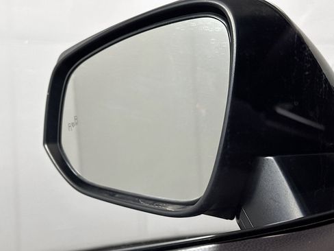 Used 2020 Toyota RAV4 XLE w/ Carpet Mat Package AWD/4WD image 16