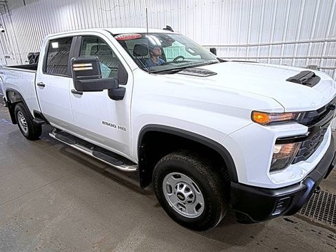 Used 2024 Chevrolet Silverado 2500 W/T w/ WT Convenience Package image 2