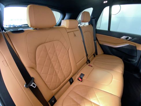 Certified 2023 BMW X5 sDrive40i w/ Premium Package image 31