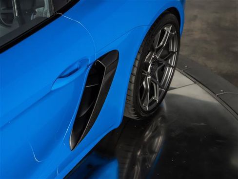 Certified 2024 Porsche 718 Cayman GT4 RS RWD image 15