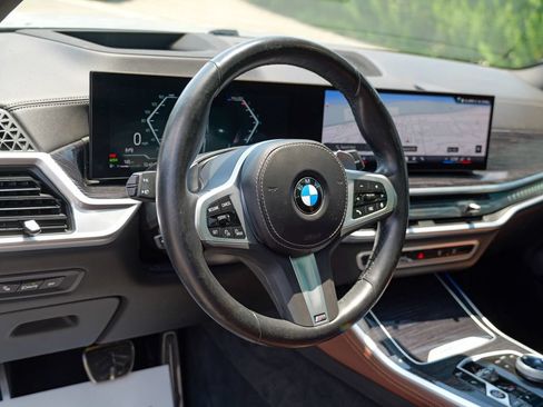 Used 2024 BMW X5 xDrive40i w/ Executive Package AWD/4WD image 21