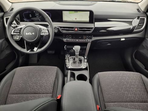 New 2026 Kia Seltos S FWD image 13
