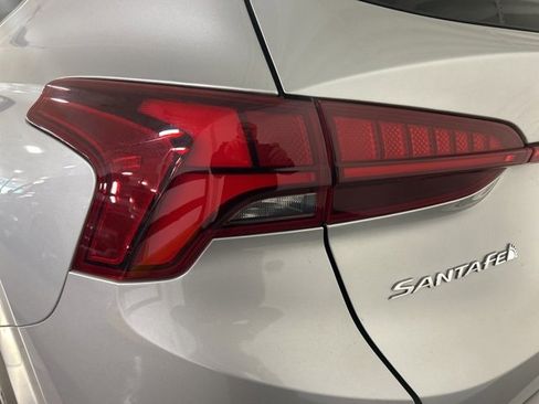 Used 2021 Hyundai Santa Fe Limited image 32