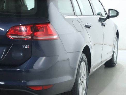 Used 2016 Volkswagen Golf S FWD image 43