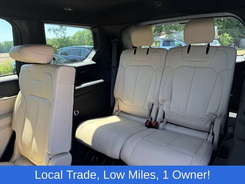 Used 2024 Jeep Grand Cherokee L Limited w/ Black Appearance Package RWD image 22