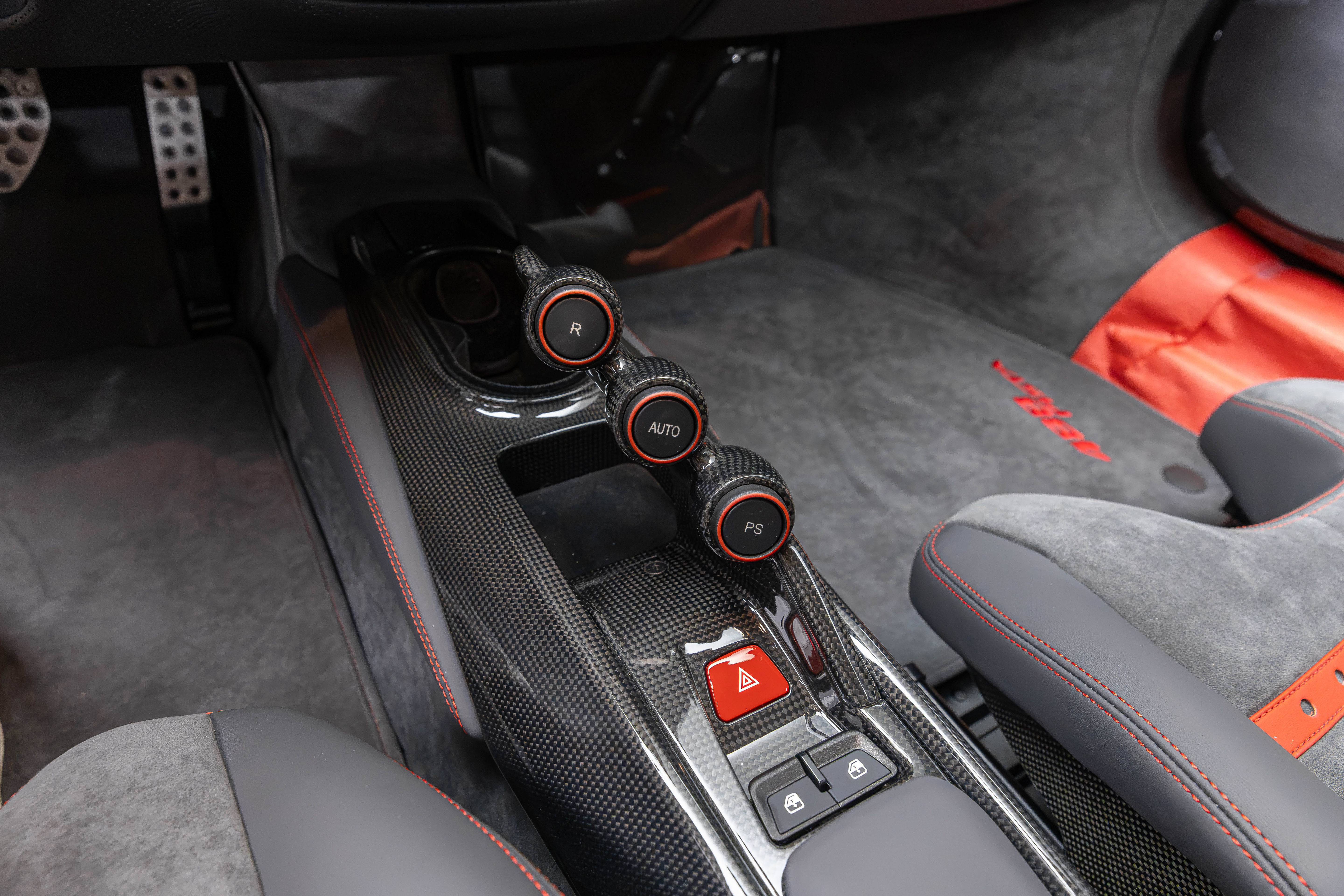 Used 2019 Ferrari 488 Pista Coupe RWD image 6
