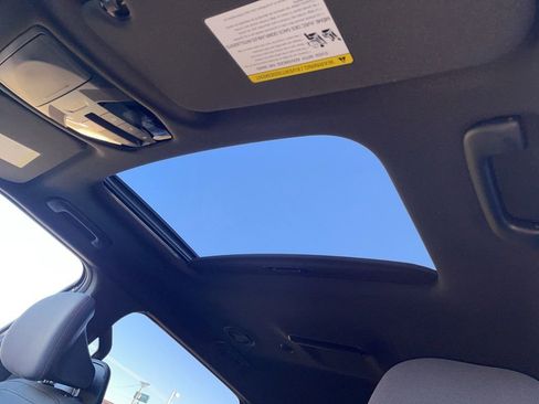 New 2027 Kia Telluride S image 10