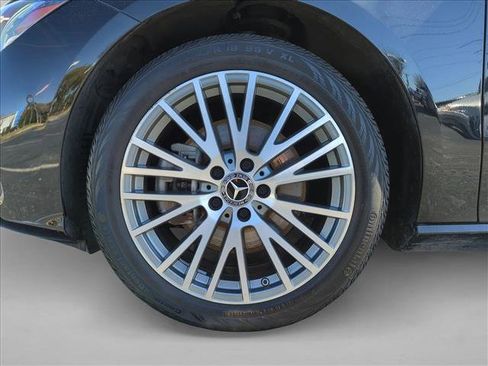 Used 2025 Mercedes-Benz CLA 250 image 24