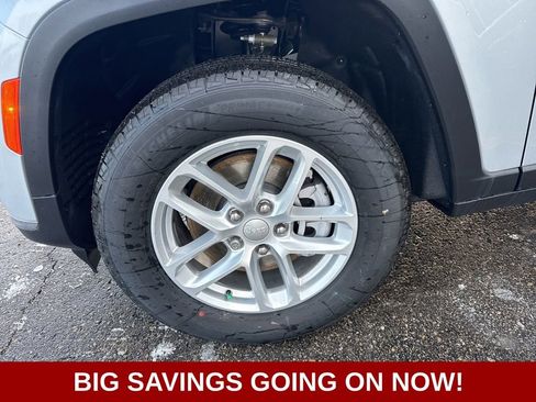 New 2025 Jeep Grand Cherokee L Laredo AWD/4WD image 15