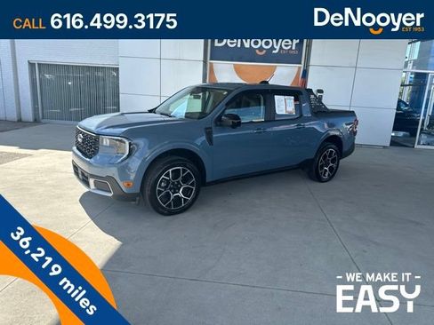 Used 2025 Ford Maverick Lariat w/ 4K Tow Package AWD/4WD image 1
