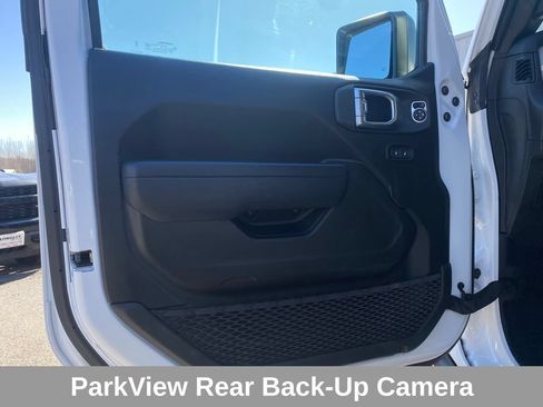 Used 2024 Jeep Wrangler Unlimited Sport AWD/4WD image 12