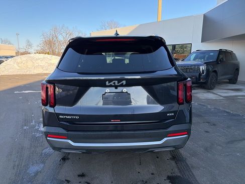 New 2026 Kia Sorento S AWD/4WD image 7