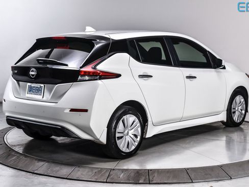 Used 2025 Nissan Leaf S image 6