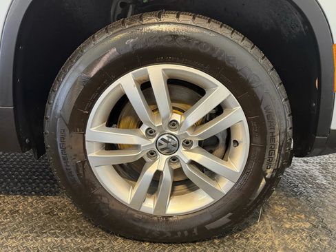 Used 2016 Volkswagen Tiguan S AWD/4WD image 31