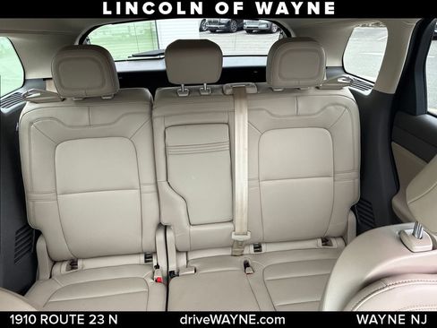 Certified 2024 Lincoln Corsair AWD image 15