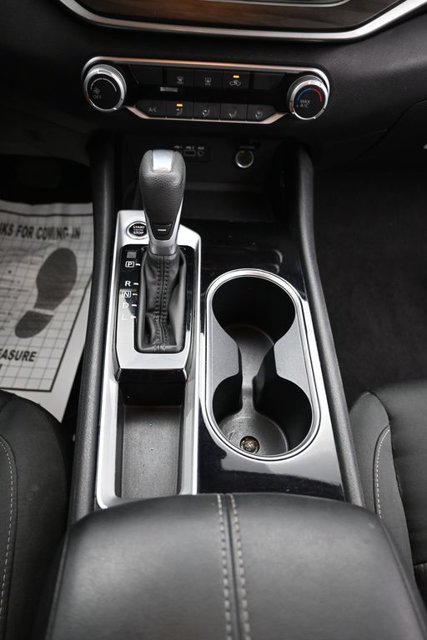 Used 2024 Nissan Altima 2.5 SV FWD image 15