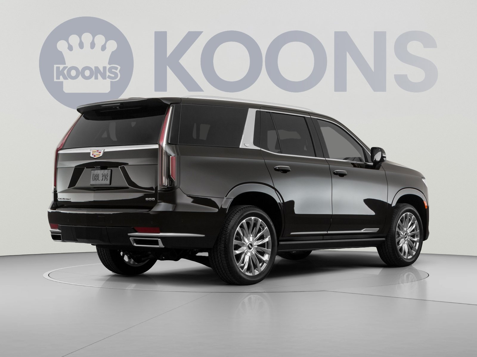 Used 2021 Cadillac Escalade Premium Luxury w/ Driver Assist Tech Package AWD/4WD image 4
