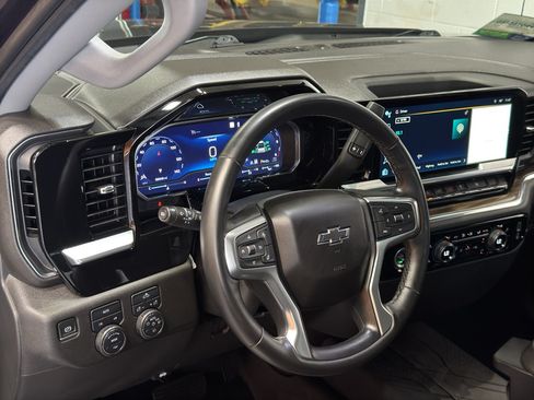 Used 2023 Chevrolet Silverado 1500 RST w/ Protection Package AWD/4WD image 15