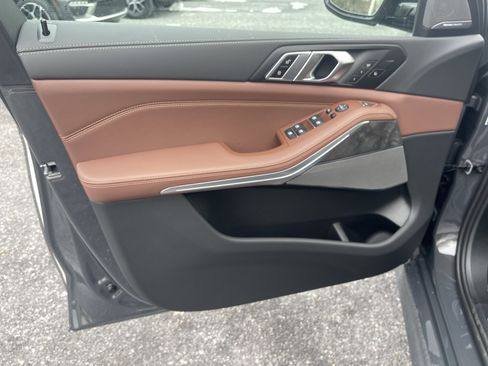 New 2026 BMW X5 xDrive40i w/ M Sport Package image 8