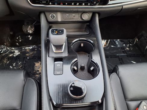 Certified 2023 Nissan Rogue SL w/ SL Premium Package image 22